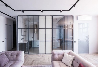 Doors partition for apartment